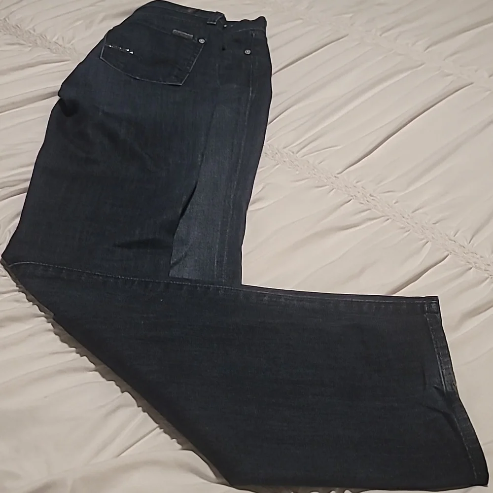 Pre-Owned 7 For All Mankind Junior Women's  Jeans - Classic and Trendy-Size 26 - Picture 2 of 11